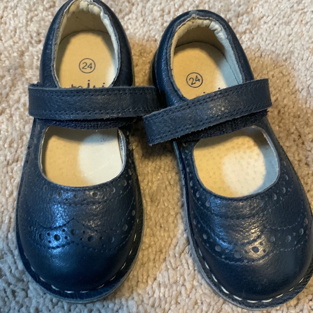 MiniBoden girls dress shoes